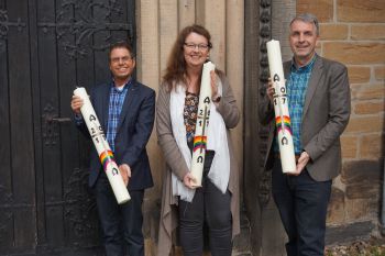 Erste ökumenische Osterkerze im Stadtbezirk Mengede