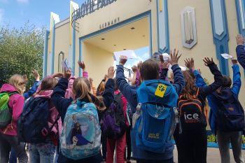 Messdiener hatten viel Spaß im MoviePark