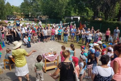 Kindergartenfest unterhielt mit großer Show