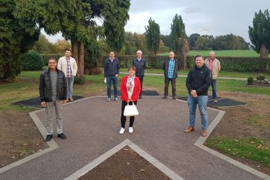 Demnächst Urnenstelen auf Bodelschwingher Friedhof