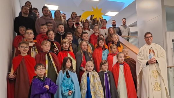 Die Sternsinger in Mariä Heimsuchung Bodelschwingh 2024.