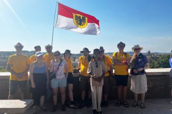 Mengeder Messdiener auf Erkundungstour durch Rom