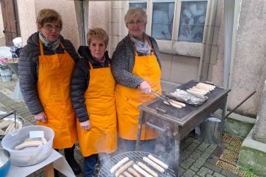 Für die Tafel-Kunden gegrillt