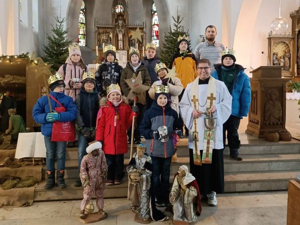 Die Sternsinger in St. Josef Nette (Foto: Spieß)