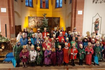 Die Sternsinger bringen Gottes Segen und sammeln Spenden