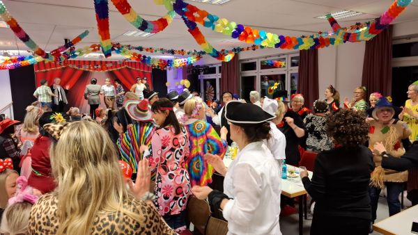 Weiberfastnacht in Mariä Heimsuchung Bodelschwingh